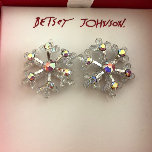 Betsey Johnson Silver Tone & Acrylic Snowflake Stud Earrings Crystal Accents NIB - Picture 4 of 11